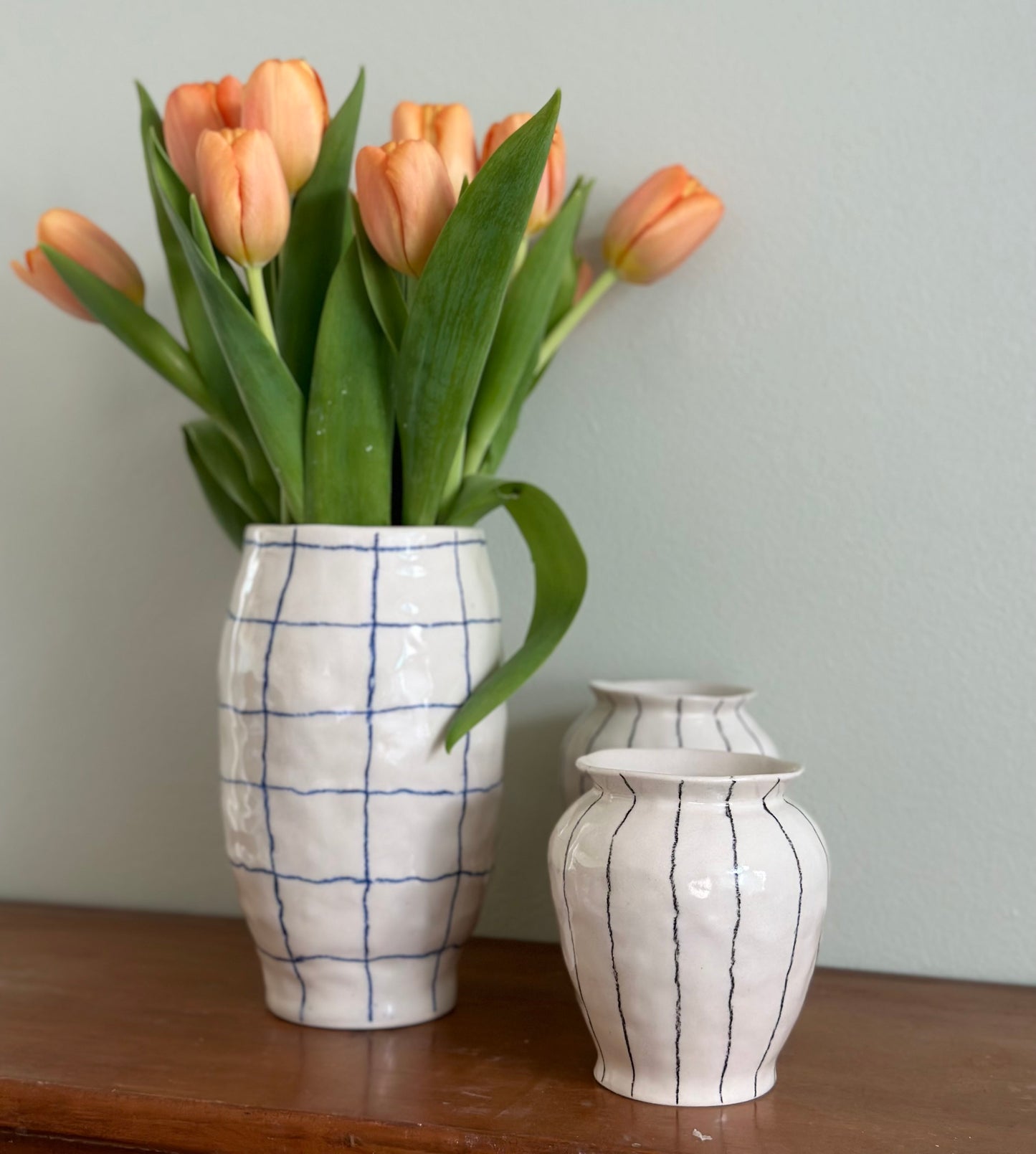 vase white blue pencil grid