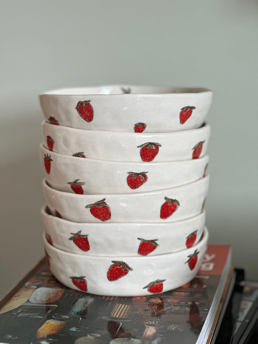 strawberry bowls for Geneve